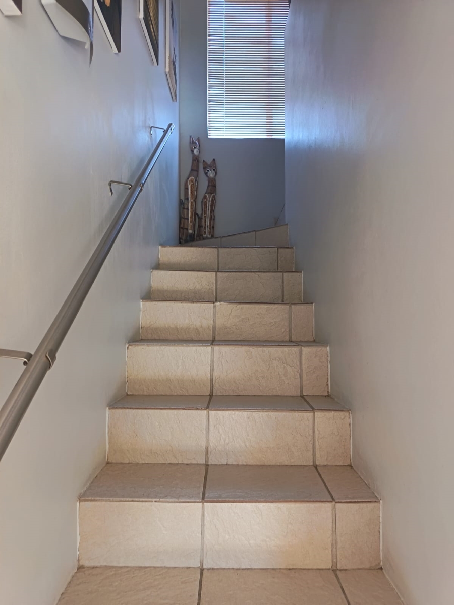 3 Bedroom Property for Sale in Paradise Beach Eastern Cape